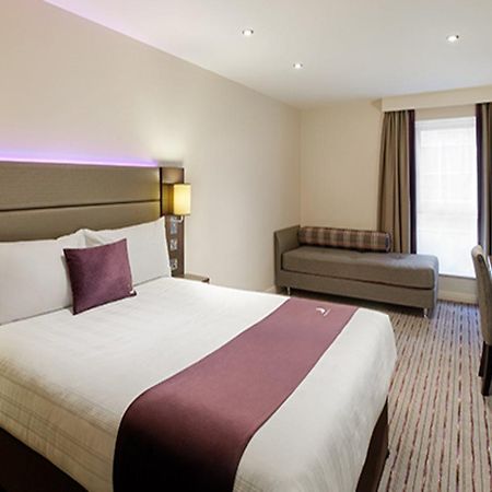 Premier Inn Dumfries Exterior foto
